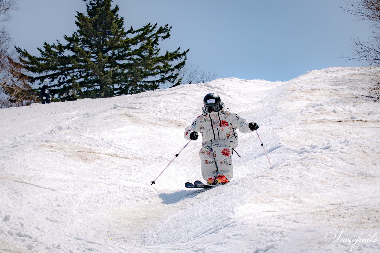 キロロリゾート｜ポカポカ陽気で絶好の春スキー日和♪こんな日は、みんなで思いっきり春雪を満喫しましょう！